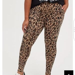 🆕POCKETS!! 1X  LEOPARD PRINT PREMIUM LEGGINGS